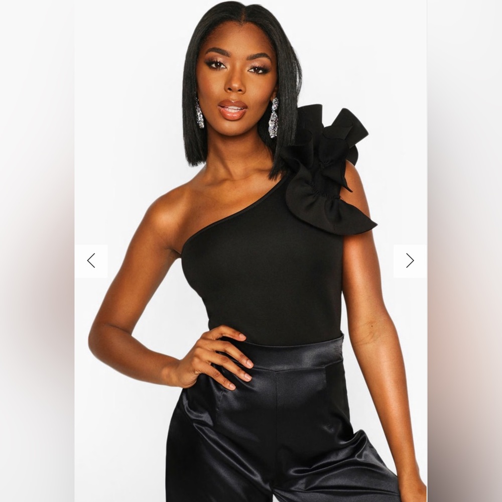 Boohoo BONDED SCUBA ONE SHOULDER RUFFLE BODYSUIT